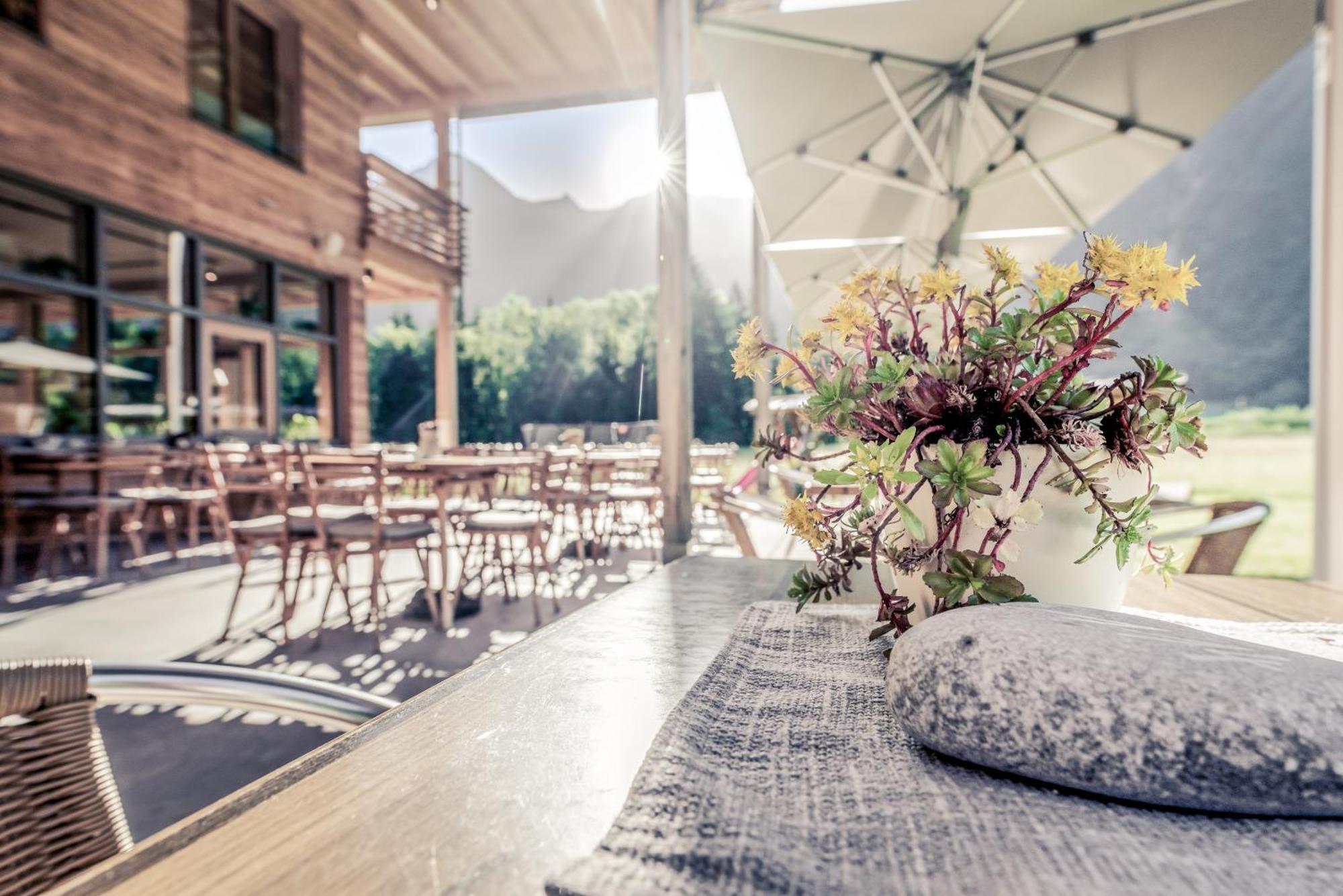 Boutique Hotel Lechzeit Elmen Exterior photo